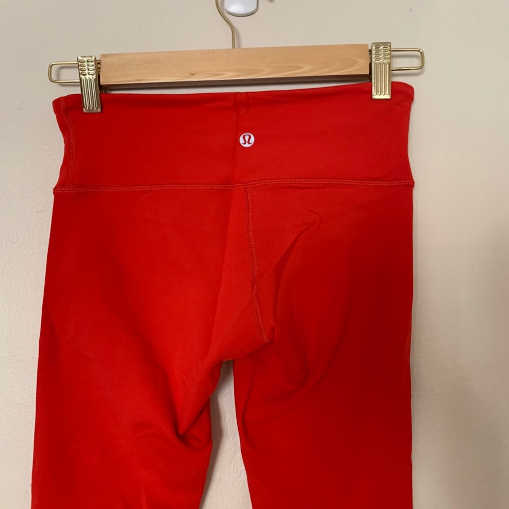 Lululemon Red Reversible crop leggings